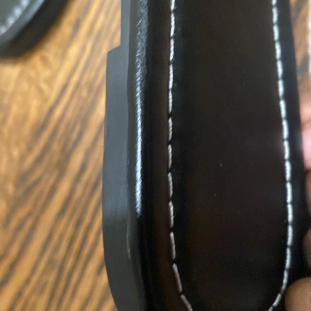 Sandals - Picture 4 of 4